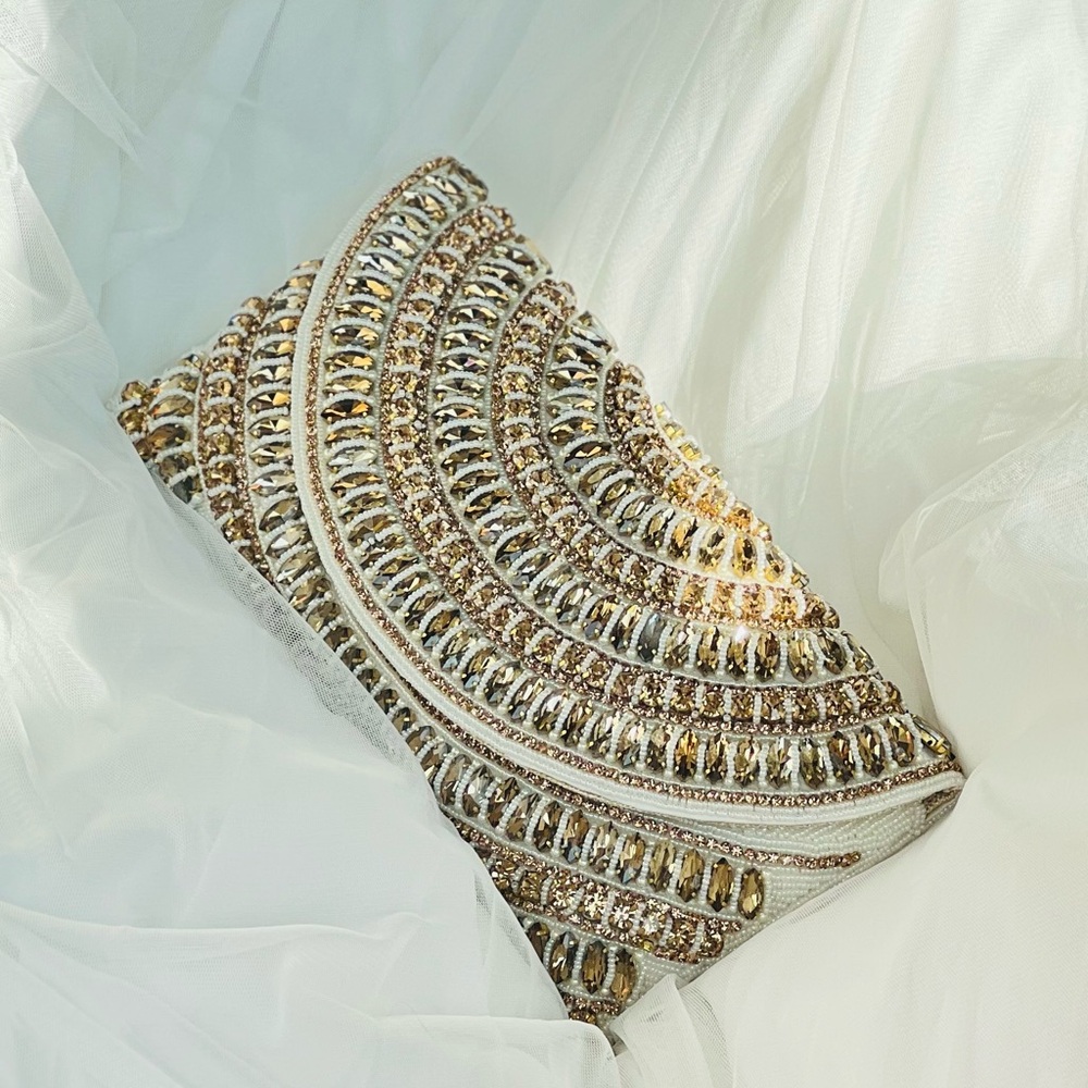 Glamorous White Crystal beaded Clutches with Intricate Detailing